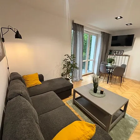 Apartment The Urban Oasis